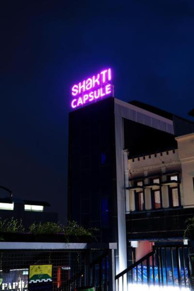 Hotel Shakti Capsule Bandung Extérieur photo