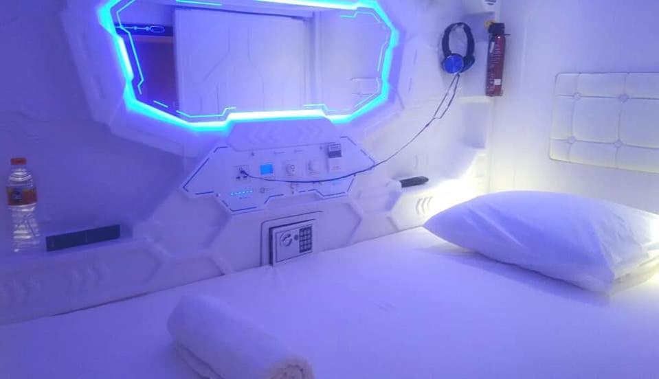 Hotel Shakti Capsule Bandung Extérieur photo